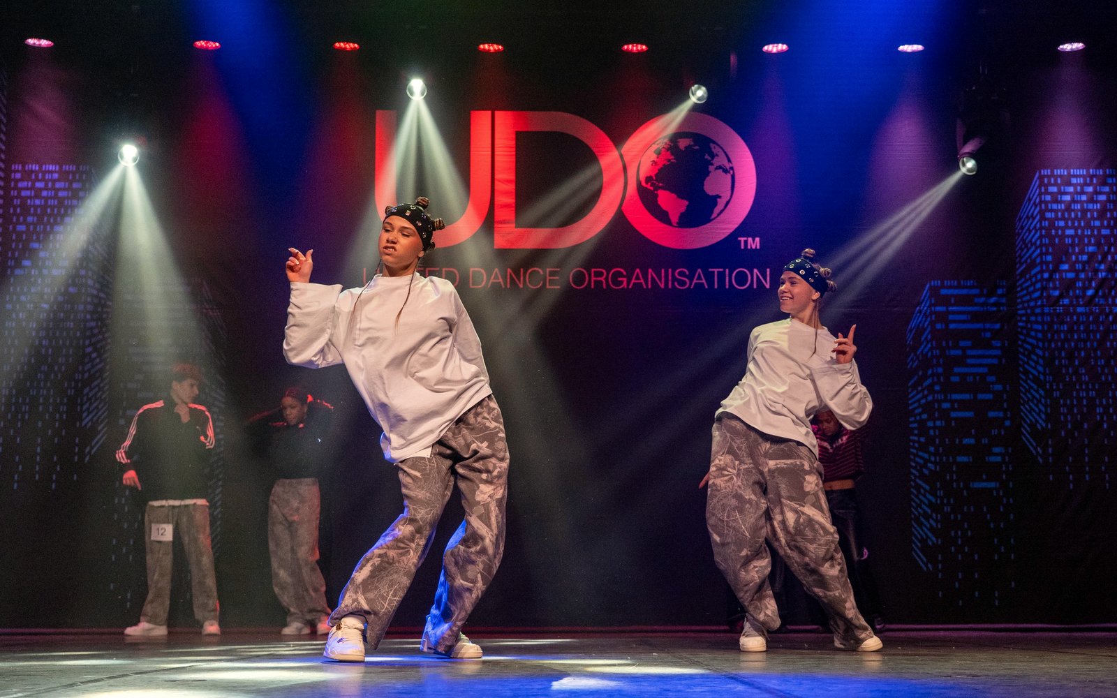 Twee Eyecatcher-dansers op een UDO-wedstrijd